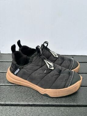 ThirtyTwo The Lounger X Volcom Men's Winter Shoes, Black/Gum, sz 5